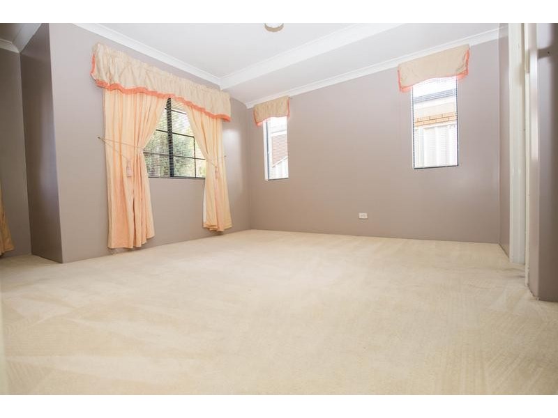 83 Harpenden Street, Huntingdale WA 6110