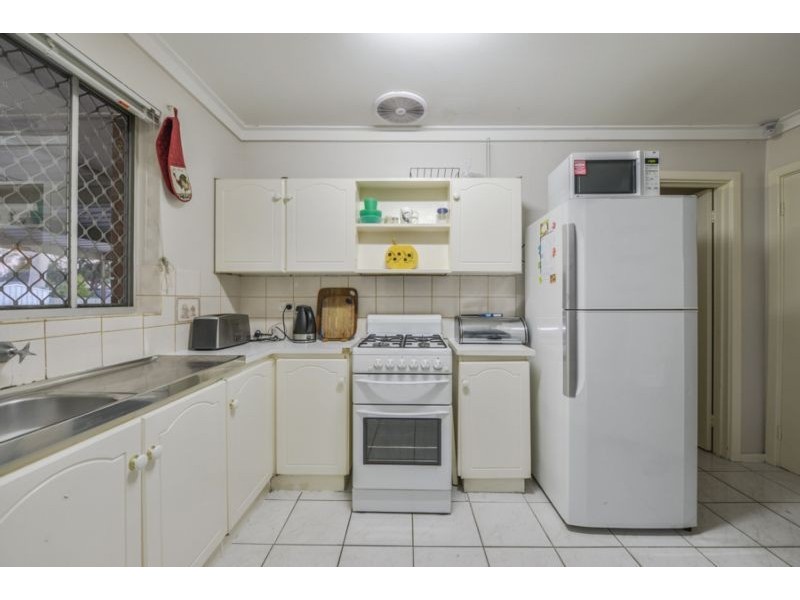 61 Helm Street, Maddington WA 6109