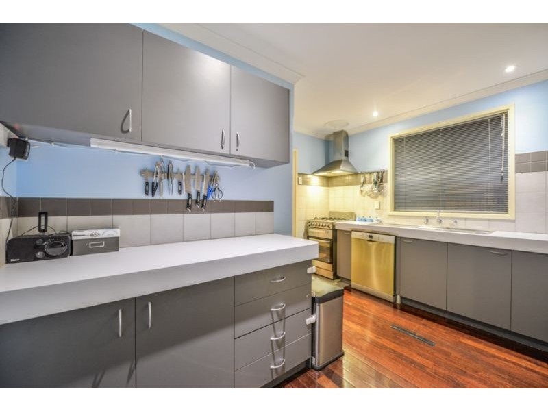 28 Fitzroy Street, Queens Park WA 6107