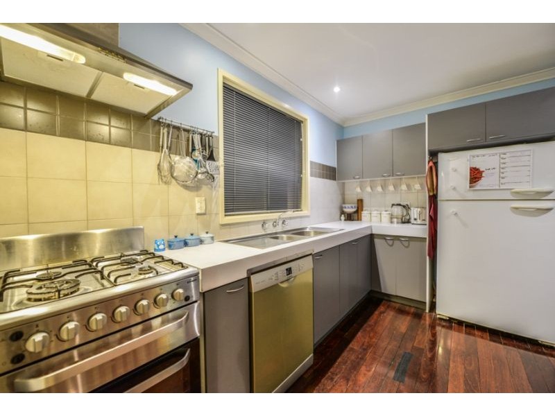 28 Fitzroy Street, Queens Park WA 6107