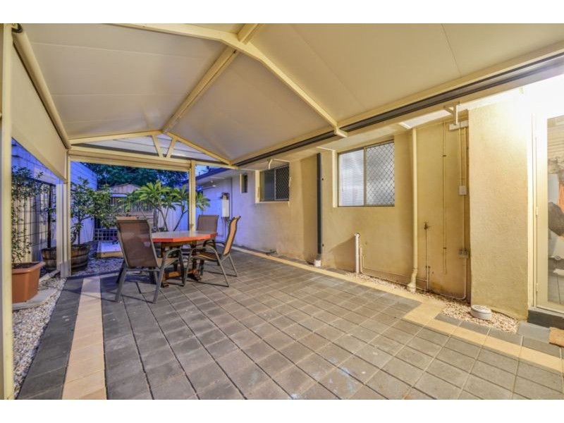 28 Fitzroy Street, Queens Park WA 6107