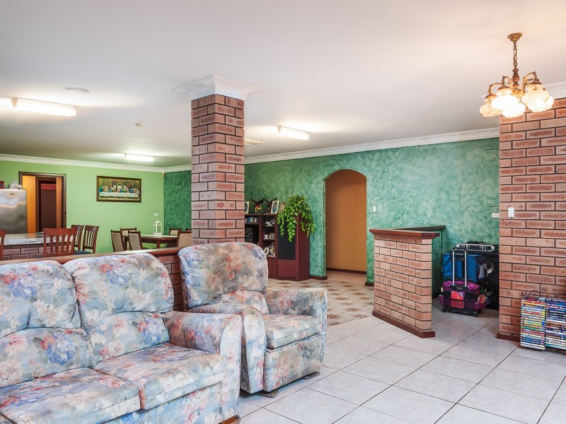 60 Hamilton Street, Cannington WA 6107