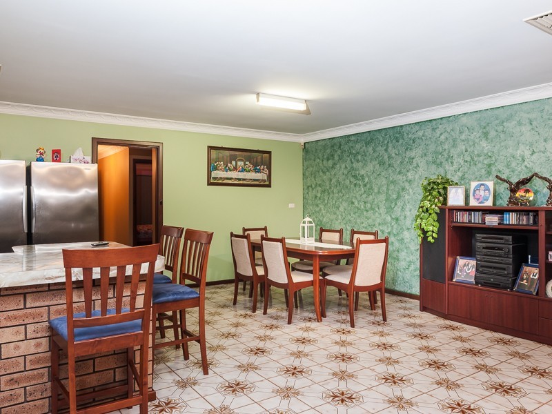 60 Hamilton Street, Cannington WA 6107