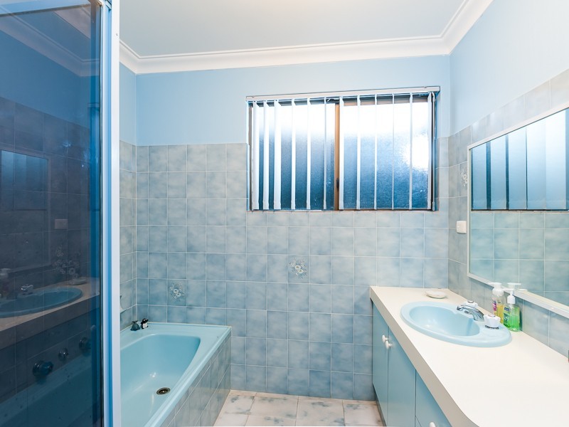 60 Hamilton Street, Cannington WA 6107