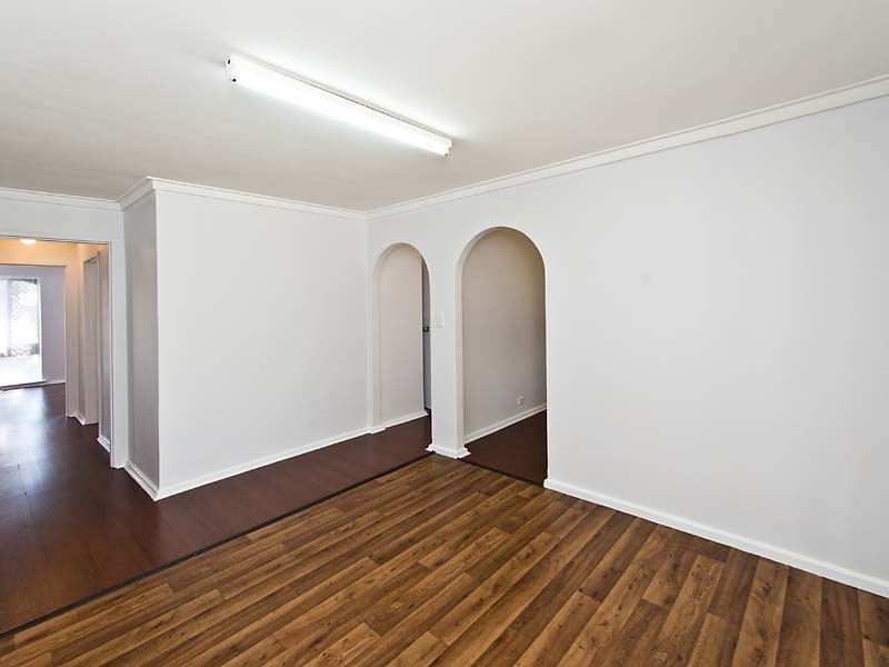 11 Lyonia Court, Forrestfield WA 6058