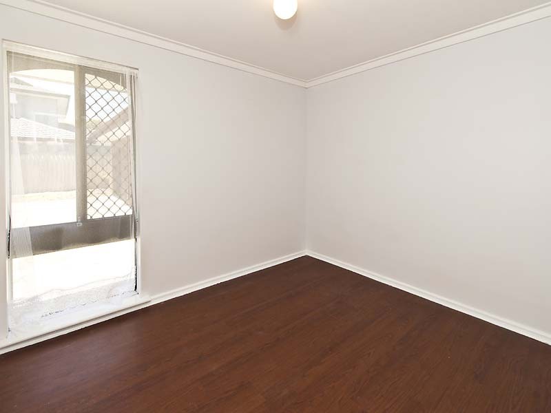 11 Lyonia Court, Forrestfield WA 6058