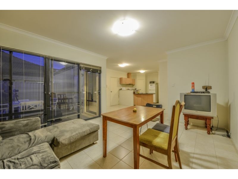 8/77 Henry Street, East Cannington WA 6107