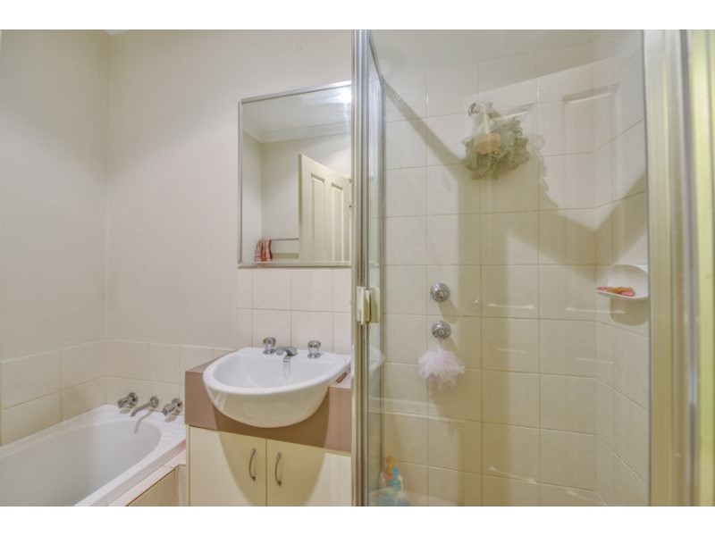 8/77 Henry Street, East Cannington WA 6107