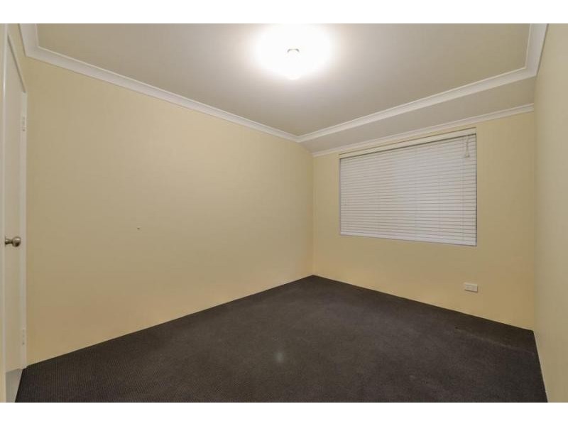 1 Rossiter Avenue, Piara Waters WA 6112