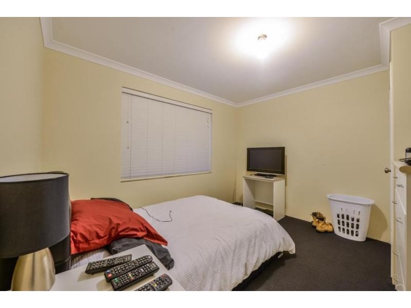 1 Rossiter Avenue, Piara Waters WA 6112