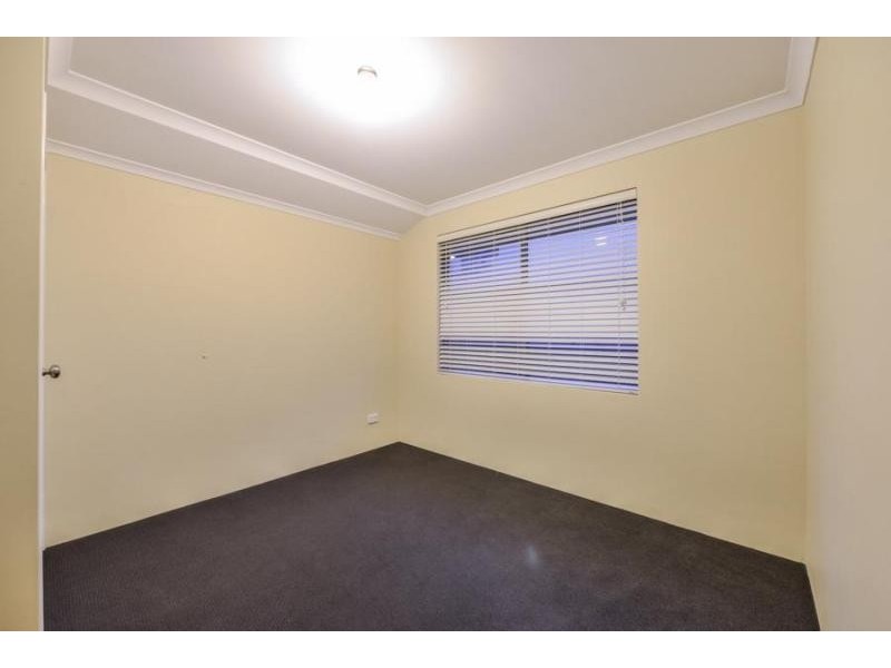 1 Rossiter Avenue, Piara Waters WA 6112