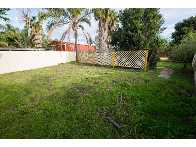 26 Streatham Street, Beckenham WA 6107
