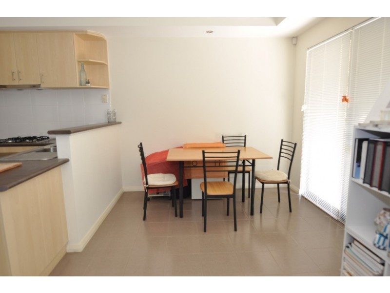 8/12 Leila Street, Cannington WA 6107