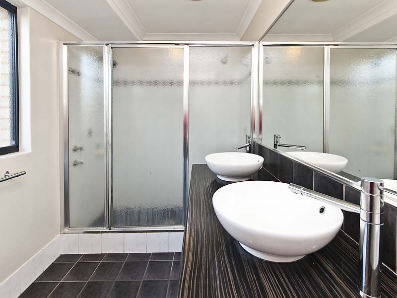 15 Turnstone Gardens, East Cannington WA 6107