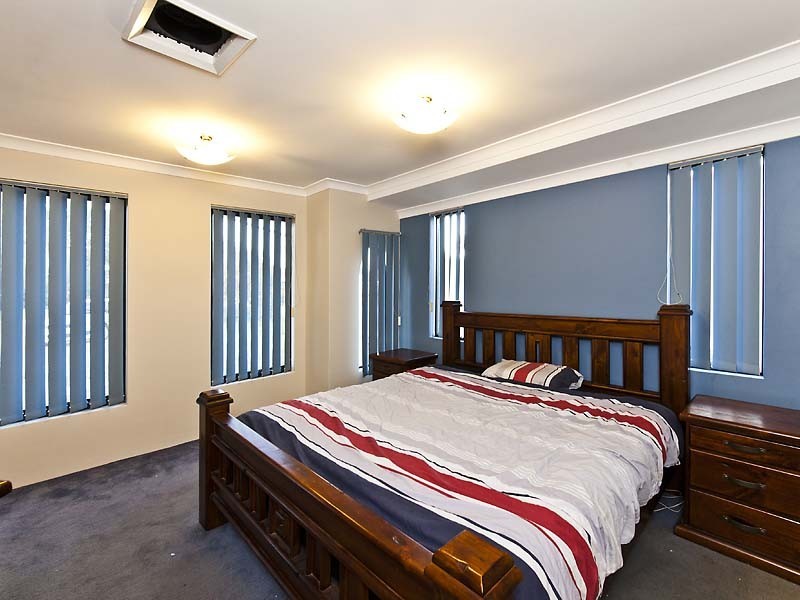 15 Turnstone Gardens, East Cannington WA 6107