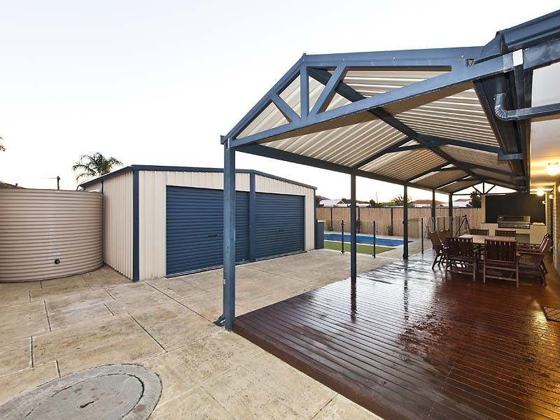 15 Turnstone Gardens, East Cannington WA 6107