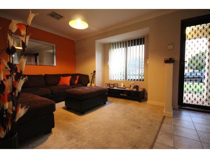 40 Phoenix Drive, Kenwick WA 6107