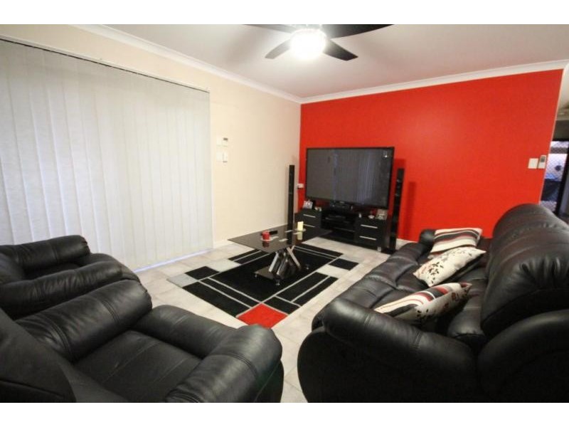 40 Phoenix Drive, Kenwick WA 6107