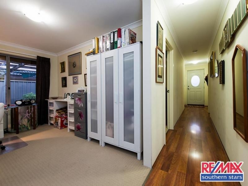 22 Retchford Way, Queens Park WA 6107