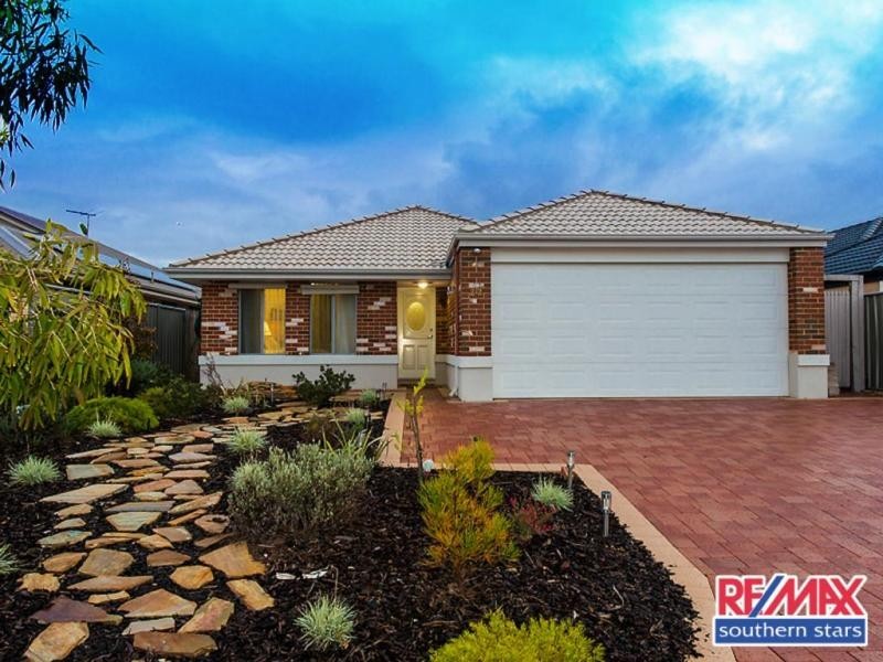 22 Retchford Way, Queens Park WA 6107