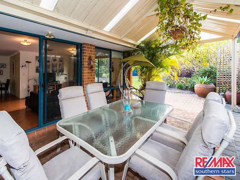 141 Harpenden Street, Huntingdale WA 6110