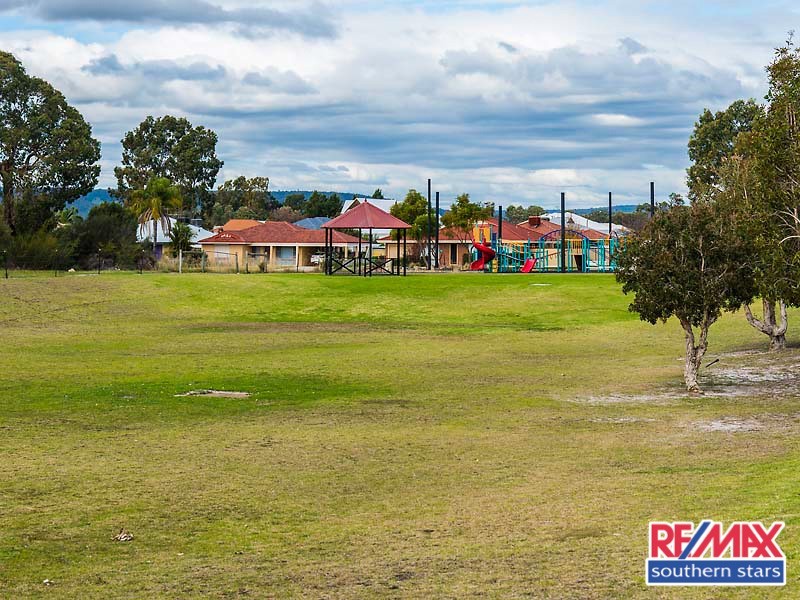 141 Harpenden Street, Huntingdale WA 6110