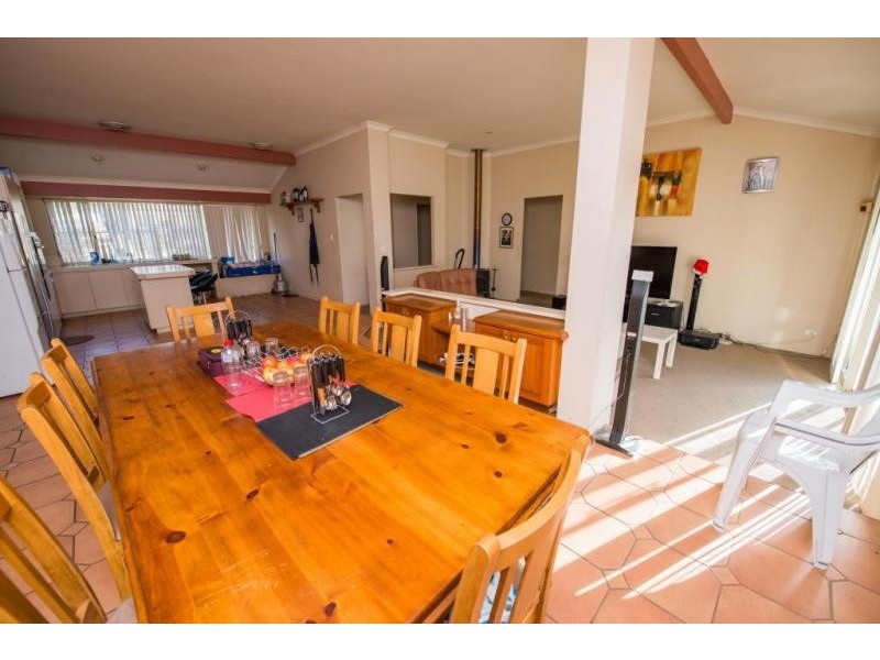 42 Eucalyptus Boulevard, Canning Vale WA 6155