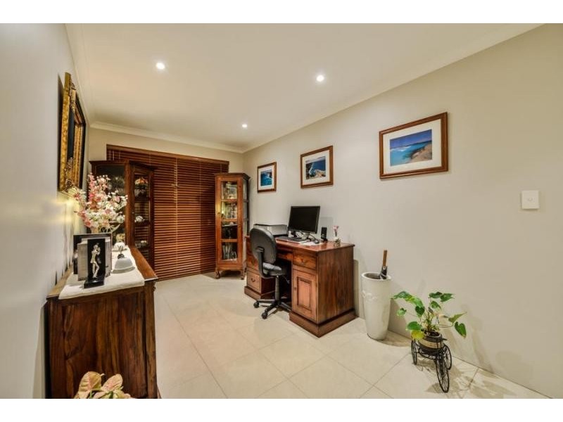 6 Weymouth Road, Aubin Grove WA 6164