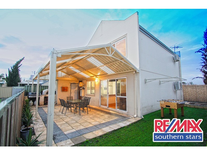 1/2 Ursuline Vista, Queens Park WA 6107