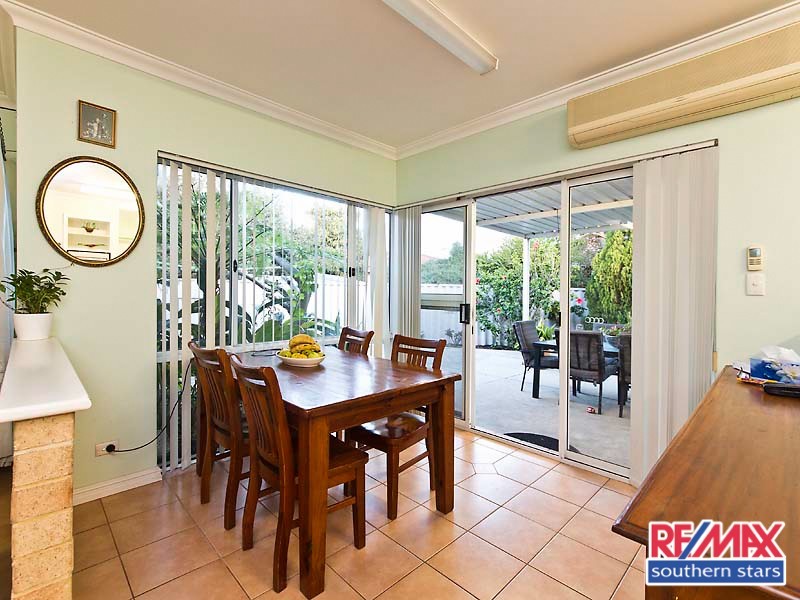 5 Mercy Mews, Queens Park WA 6107