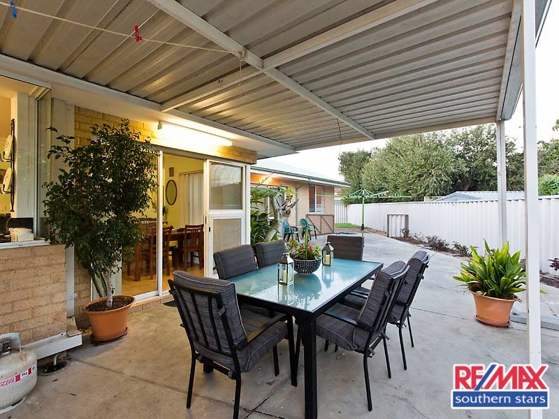 5 Mercy Mews, Queens Park WA 6107