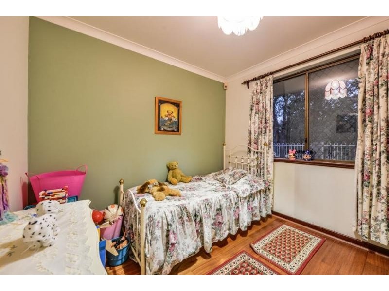 46 Kelvin Road, Wattle Grove WA 6107