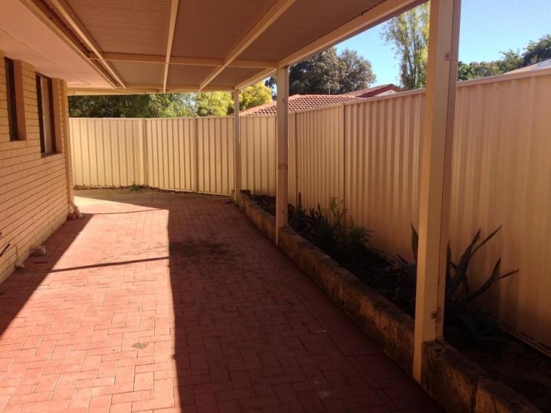 4 Pollit Close, Armadale WA 6112