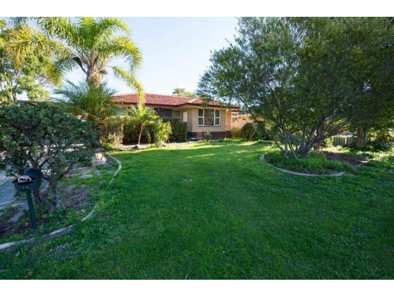13 Sullivan Street, Beckenham WA 6107