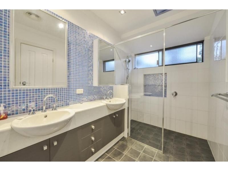 42 Sydenham Street, Beckenham WA 6107