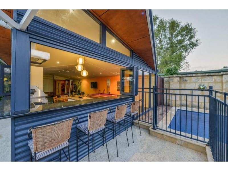 42 Sydenham Street, Beckenham WA 6107