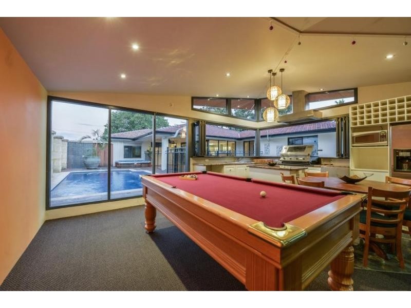 42 Sydenham Street, Beckenham WA 6107