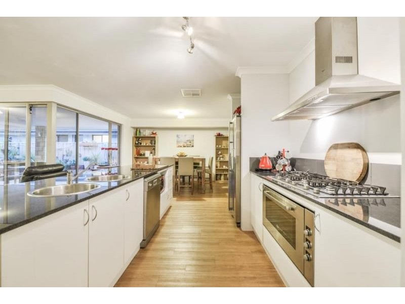 134 Acton Avenue, Rivervale WA 6103