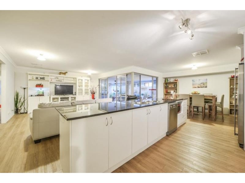 134 Acton Avenue, Rivervale WA 6103