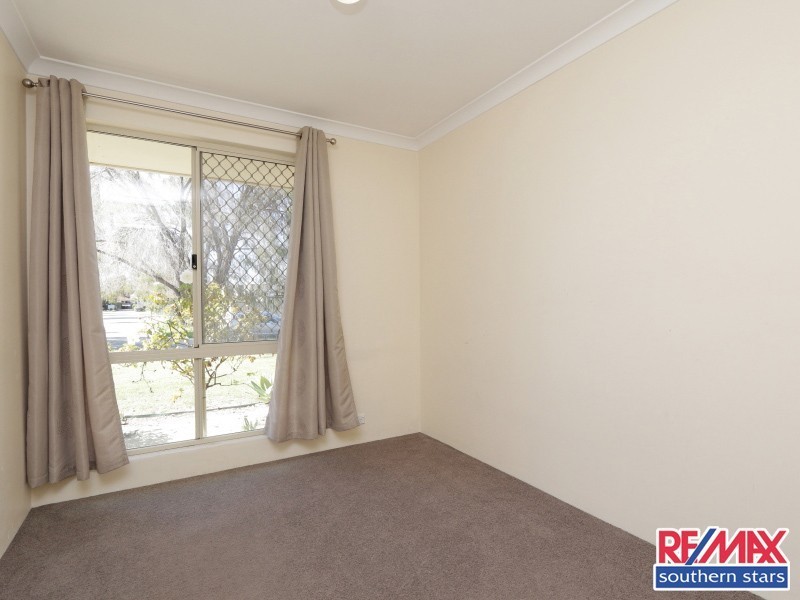 19 Lansing Street, Queens Park WA 6107