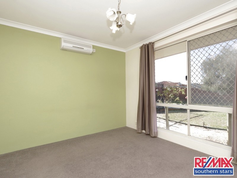 19 Lansing Street, Queens Park WA 6107