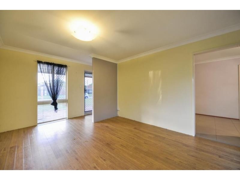 9 Watsonia Street, Maddington WA 6109