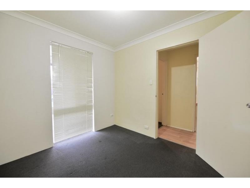 9 Watsonia Street, Maddington WA 6109