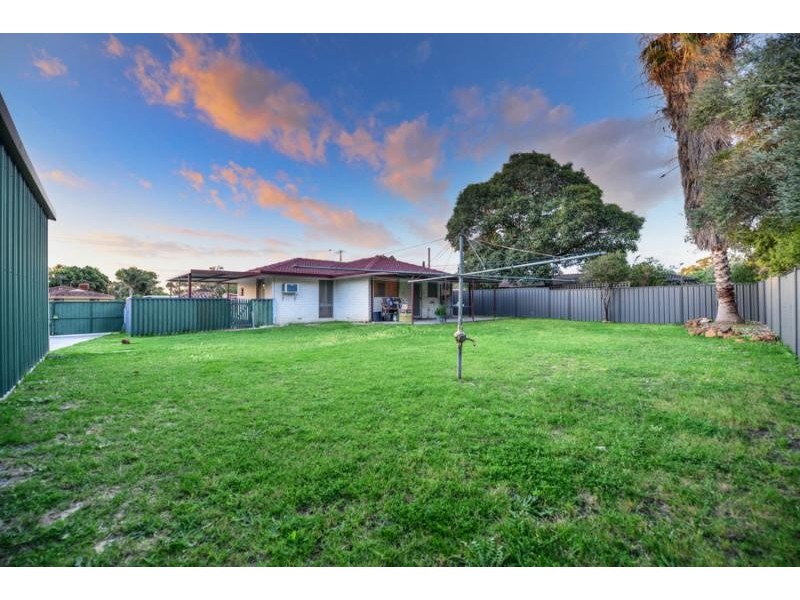 9 Watsonia Street, Maddington WA 6109