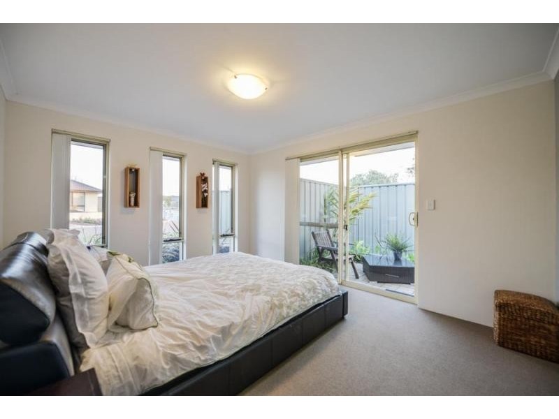 2 Wannell Street, Queens Park WA 6107