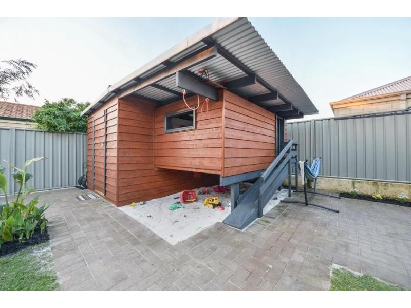 2 Wannell Street, Queens Park WA 6107