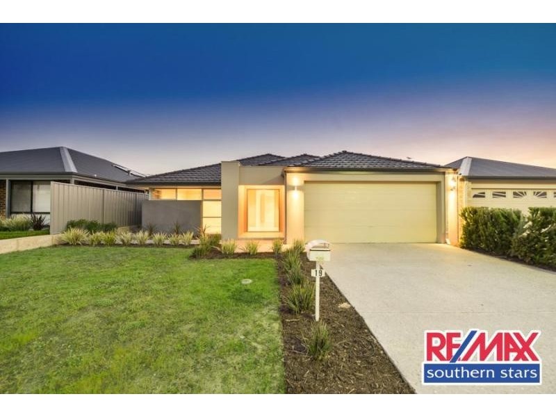 19 Ayer Road, Queens Park WA 6107