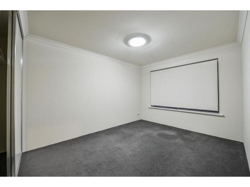 19 Ayer Road, Queens Park WA 6107