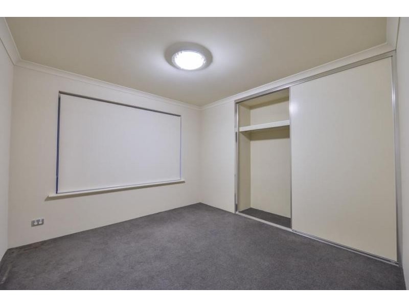 19 Ayer Road, Queens Park WA 6107