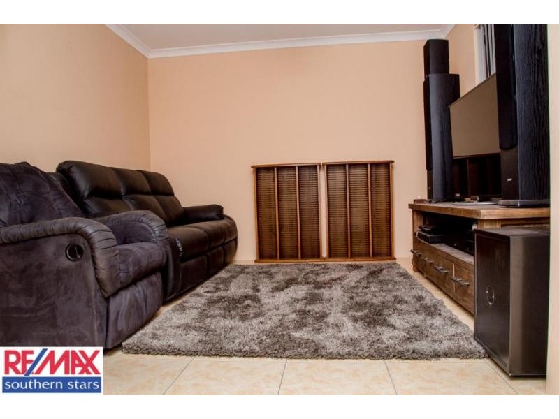 9 Peace Ct, Maddington WA 6109